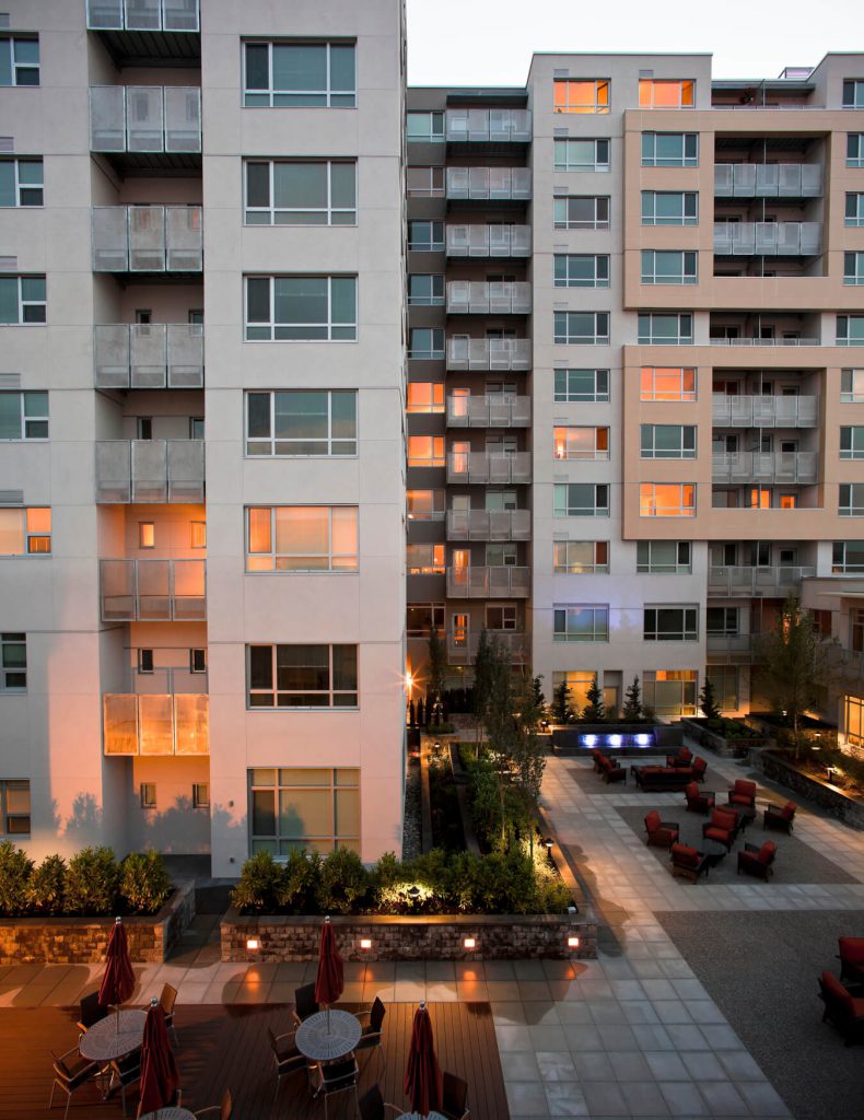 apartamento e pátio